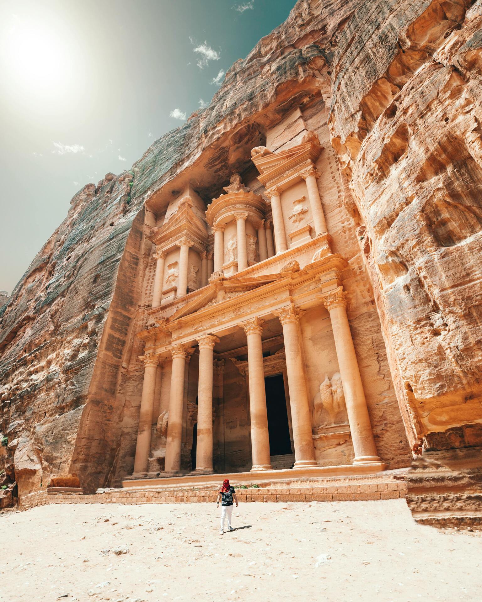 The Benefits of Choosing a Local DMC – Why Zaman Tours is Your Best Choice for Jordan